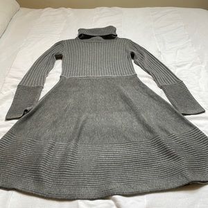 Eliza J sweater dress size small